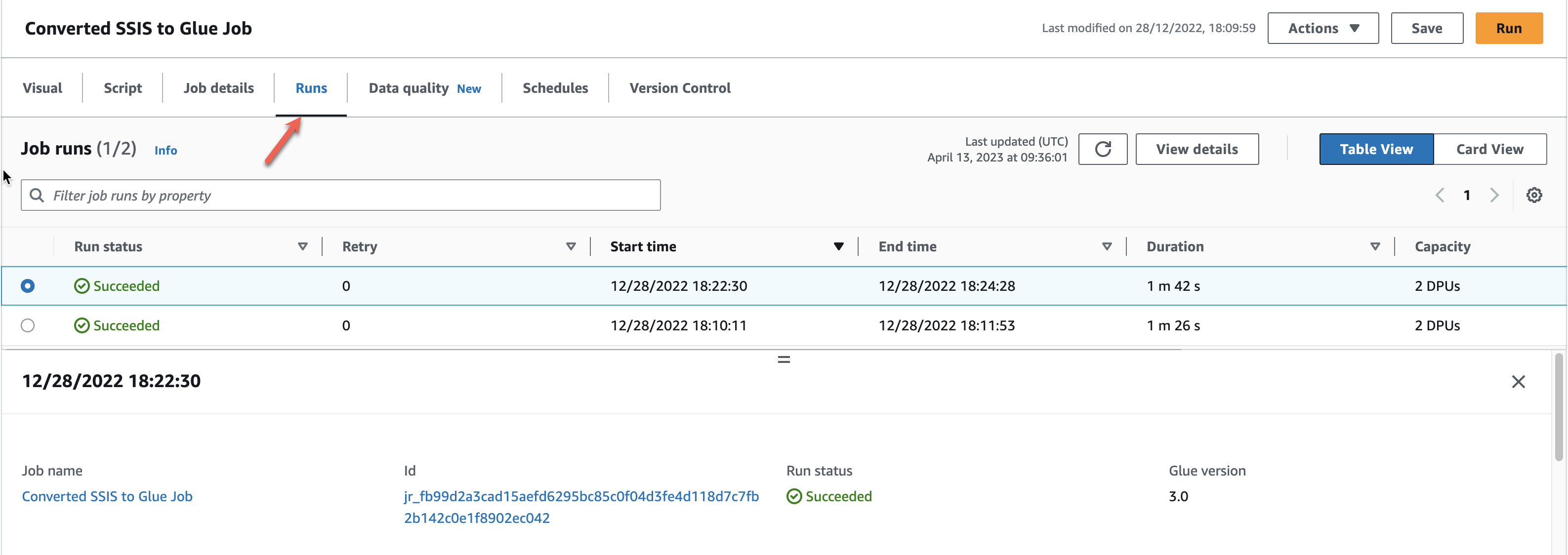 AWS Glue job status